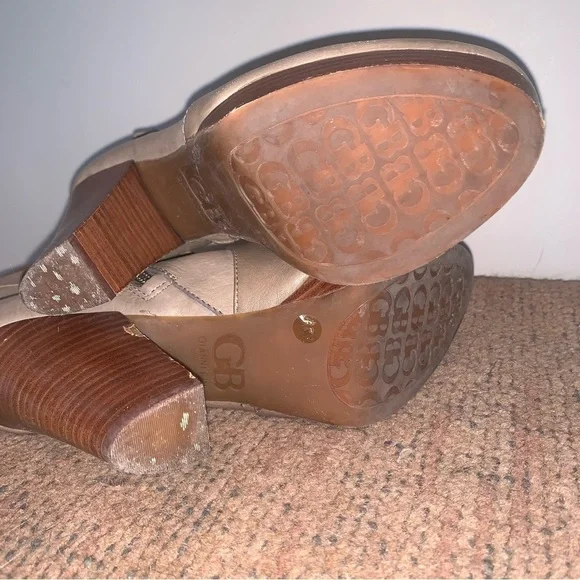 Gianni Bini Tan Leather Ankle Booties Bows - Picture 14 of 14